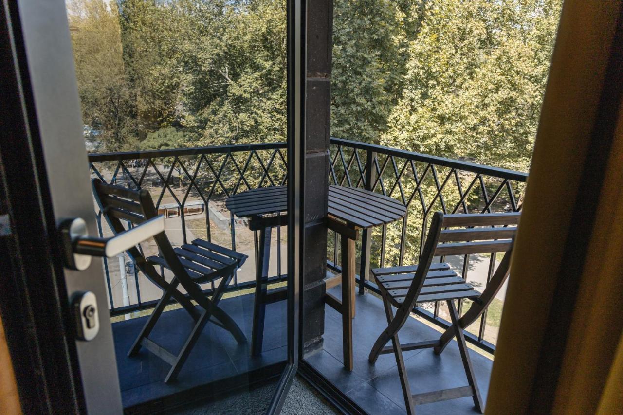 Aratta Boutique Hotel Ереван Экстерьер фото